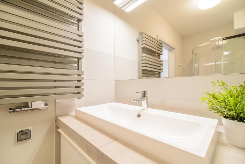 Hotel apartamentowy Na Grobli *